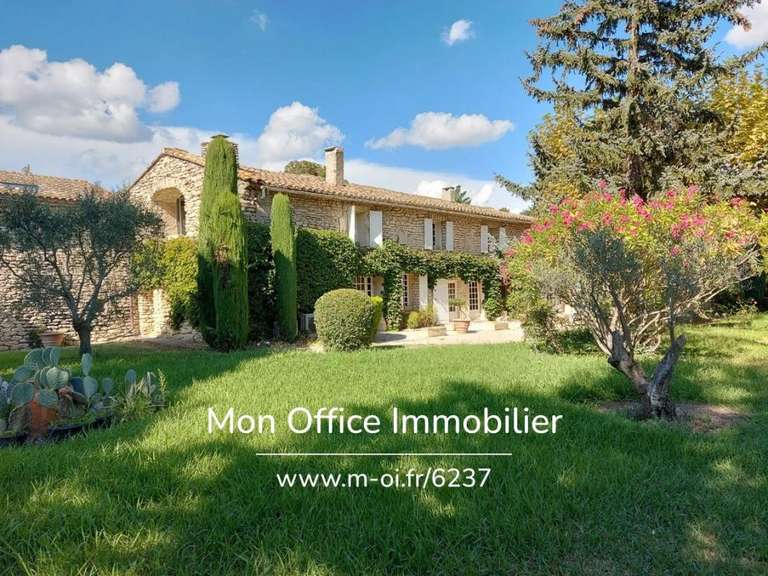 Maison Sénas - 8 chambres - 434m²