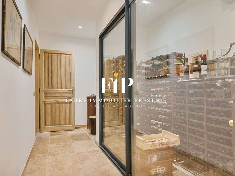 Propriété Sénas - 11 chambres - 745m²