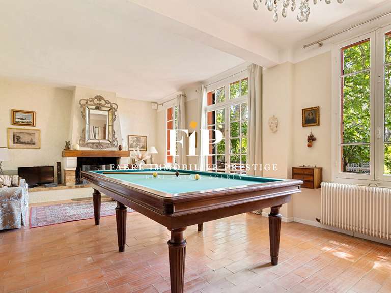 Propriété Sénas - 11 chambres - 745m²