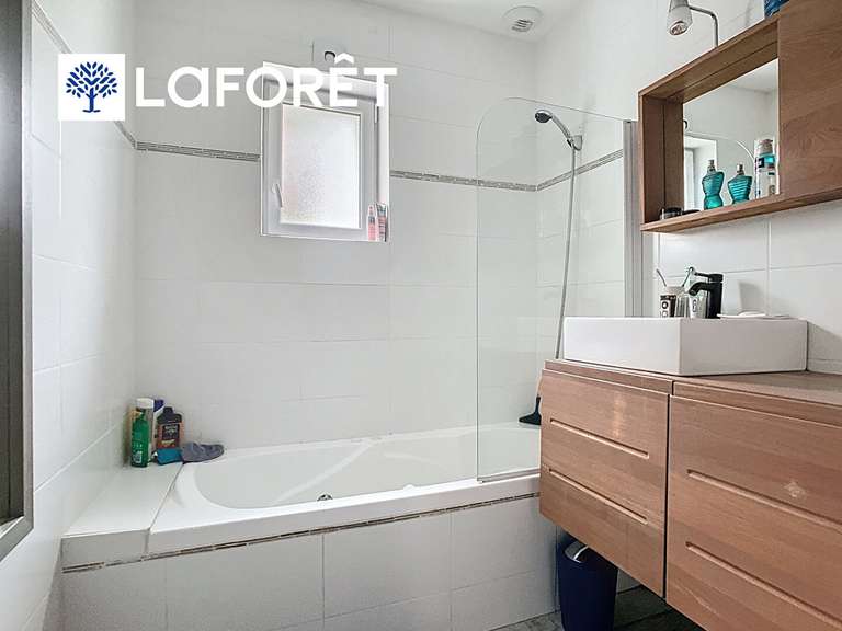 Maison Séné - 4 chambres - 174m²