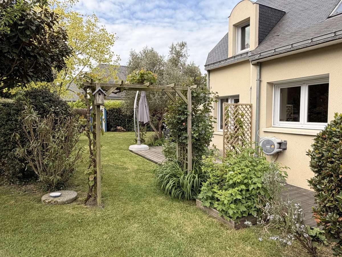 House Séné