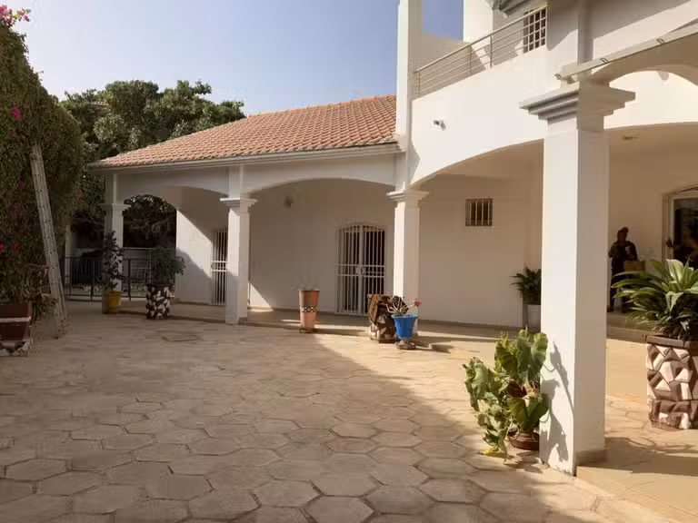 House Senegal - 7 bedrooms - 507m²