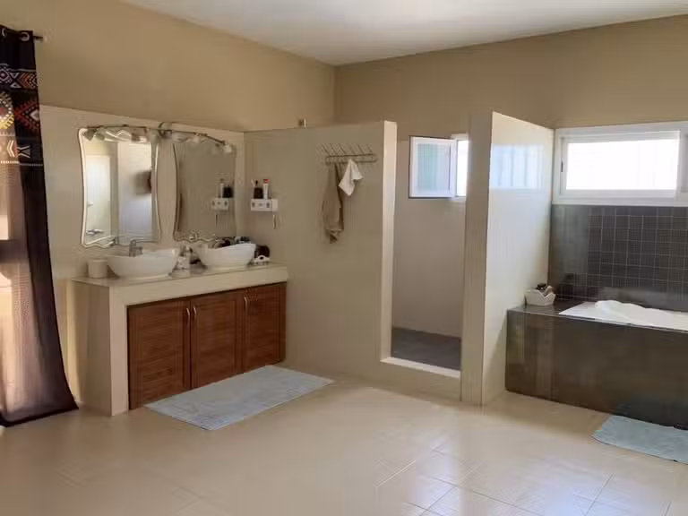 House Senegal - 7 bedrooms - 507m²