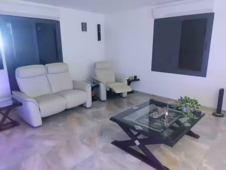 House Senegal - 4 bedrooms - 482m²