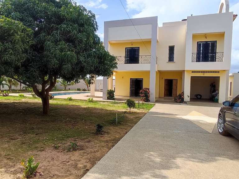 Villa Senegal - 6 bedrooms - 450m²