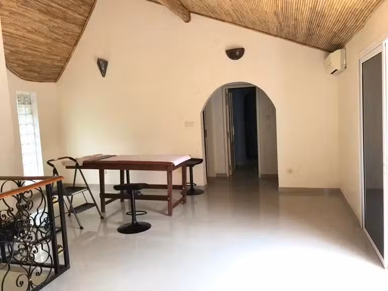 Villa Senegal - 6 bedrooms - 300m²