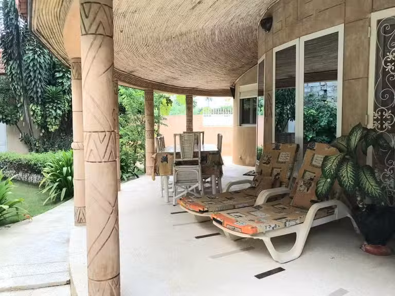 Villa Senegal - 6 bedrooms - 300m²