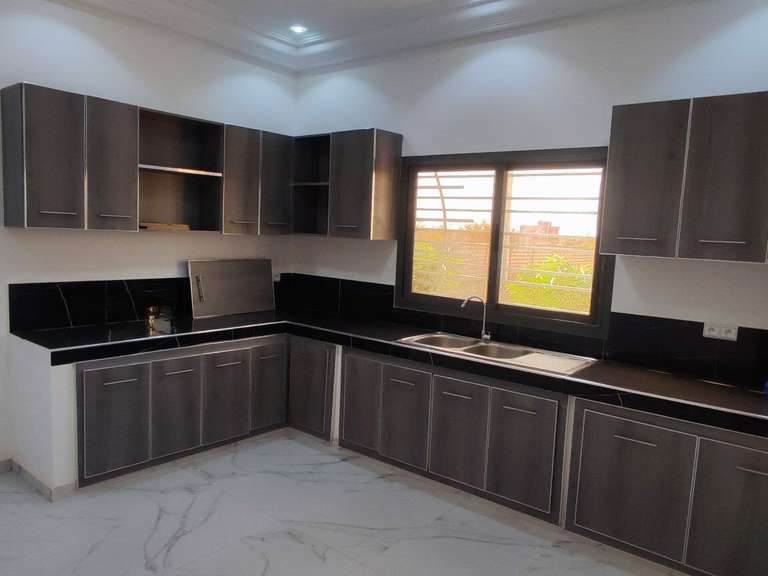 House Nguérigne - 5 bedrooms - 500m²