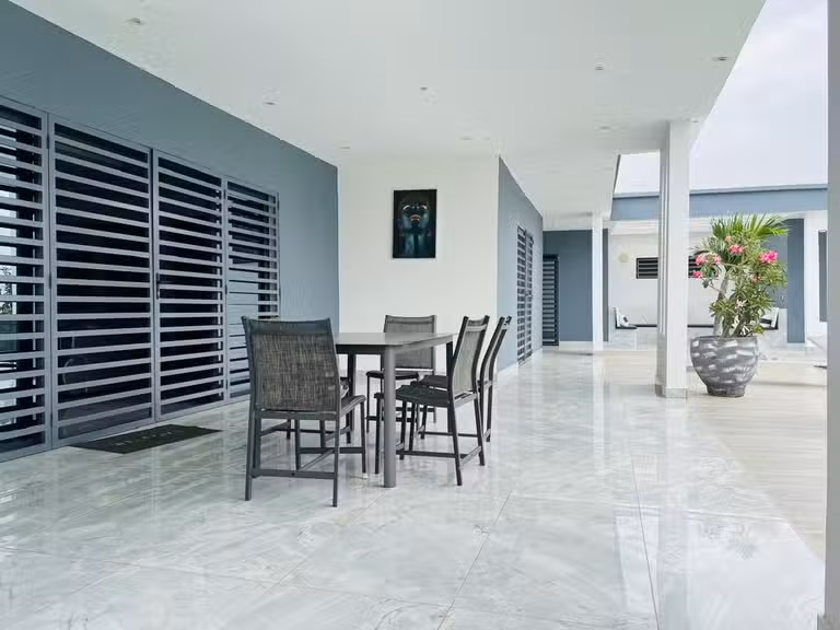 Villa Nguérigne - 4 bedrooms - 200m²