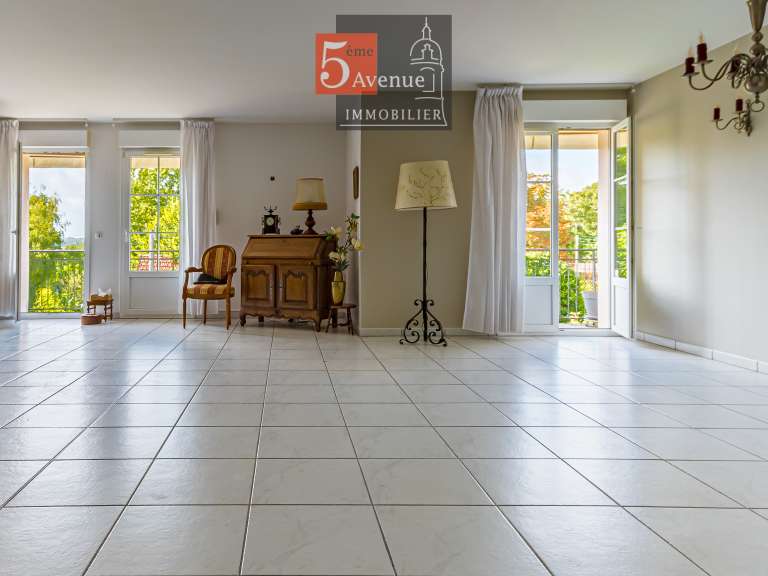 Appartement Senlis - 2 chambres - 148m²