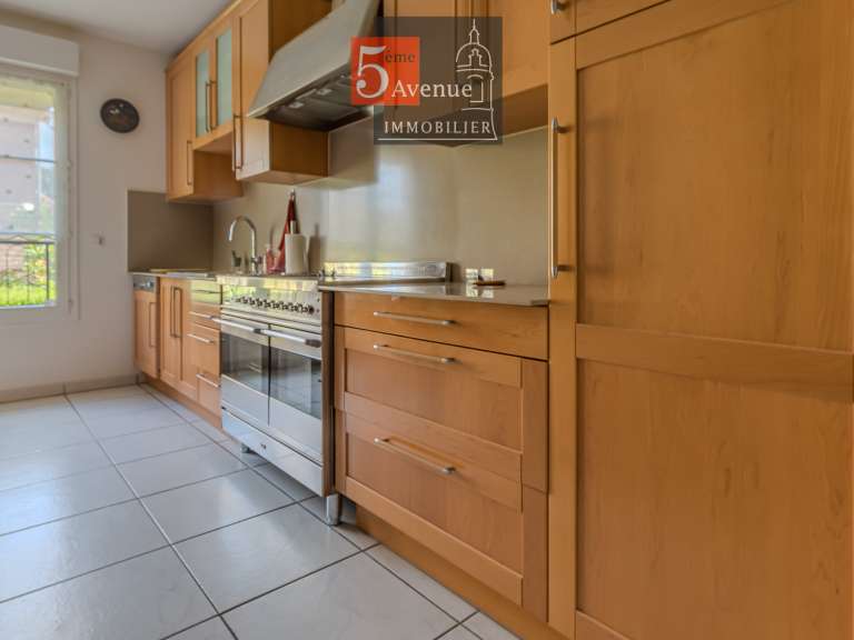 Appartement Senlis - 2 chambres - 148m²