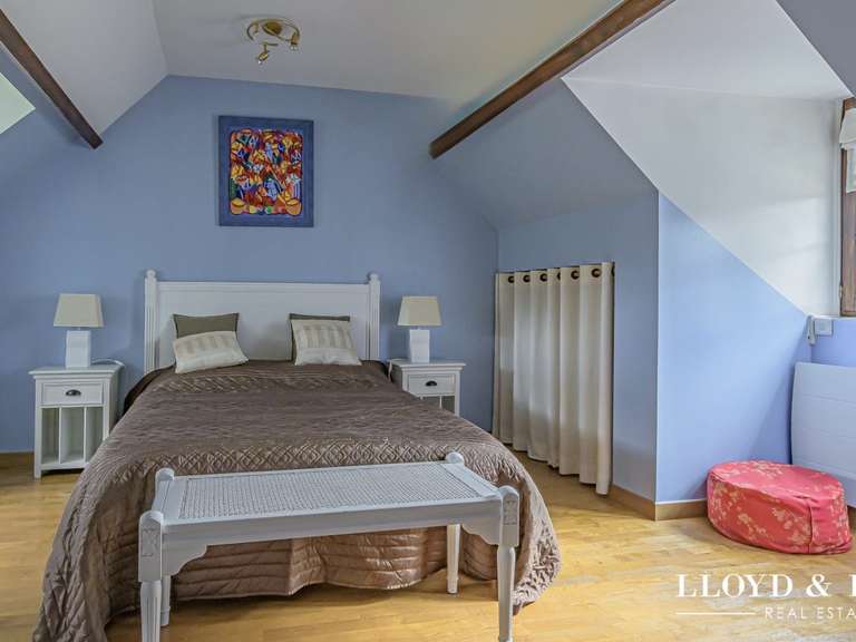 Maison Senlis - 5 chambres - 335m²