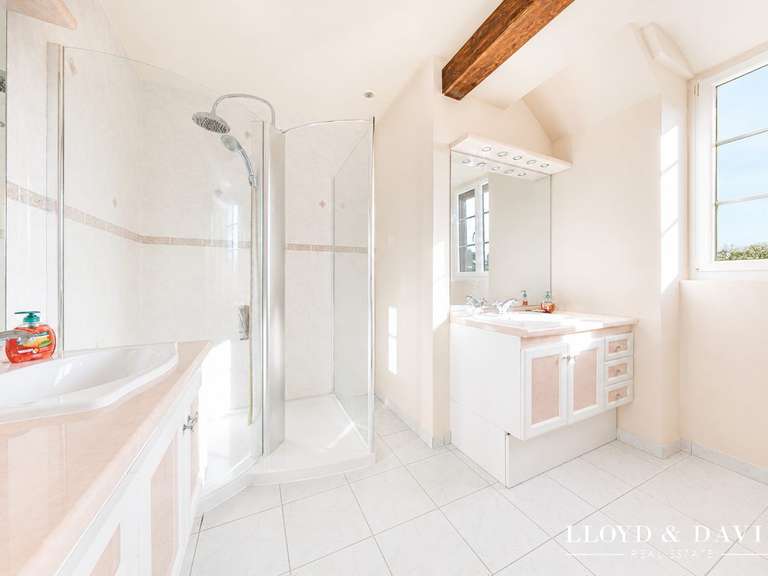 House Senlis - 5 bedrooms - 335m²