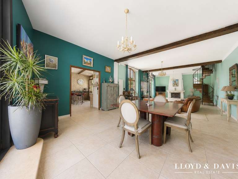Maison Senlis - 5 chambres - 335m²