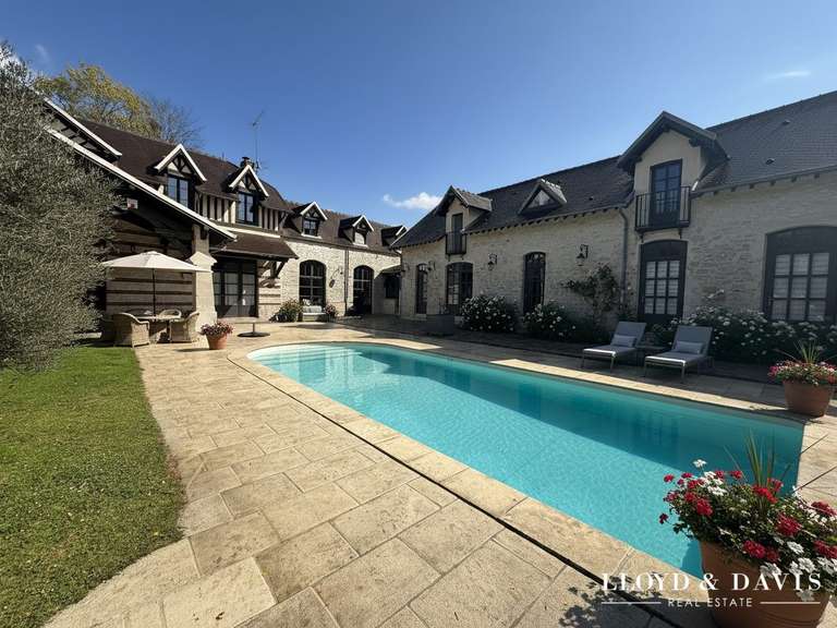 Maison Senlis - 5 chambres - 335m²