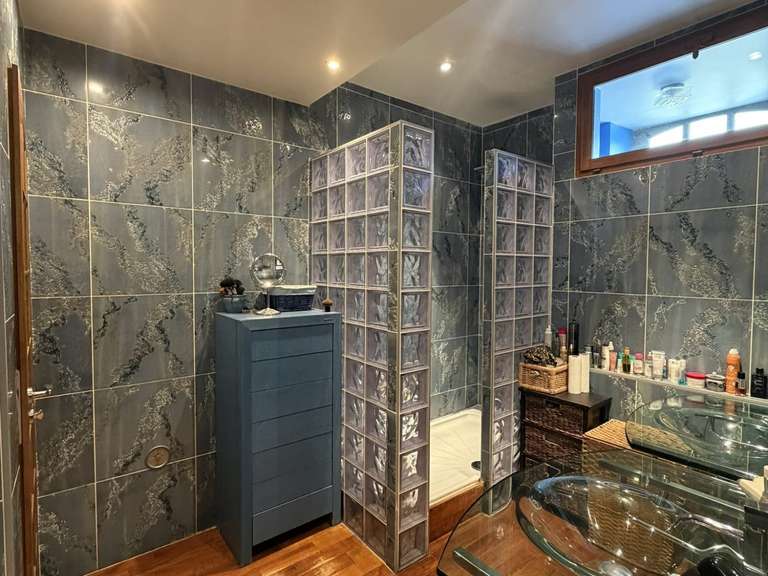 Maison Senlis - 5 chambres - 335m²