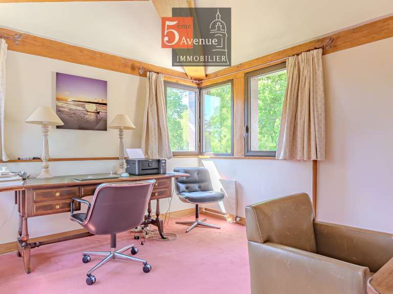 Maison Senlis - 5 chambres - 280m²
