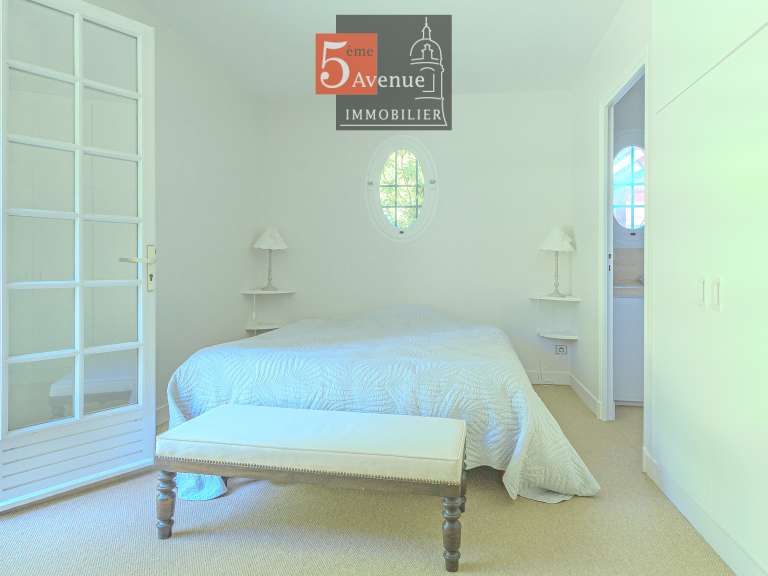 Maison Senlis - 5 chambres - 280m²