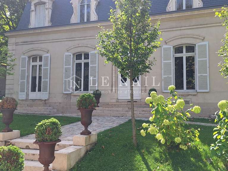 Hôtel particulier Sens - 6 chambres - 320m²