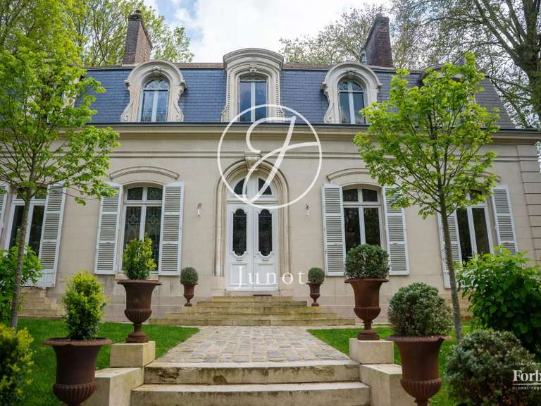 Hôtel particulier Sens - 5 chambres - 500m²