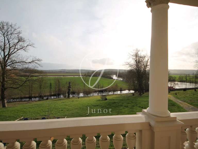 Manor Sens - 15 bedrooms - 946m²