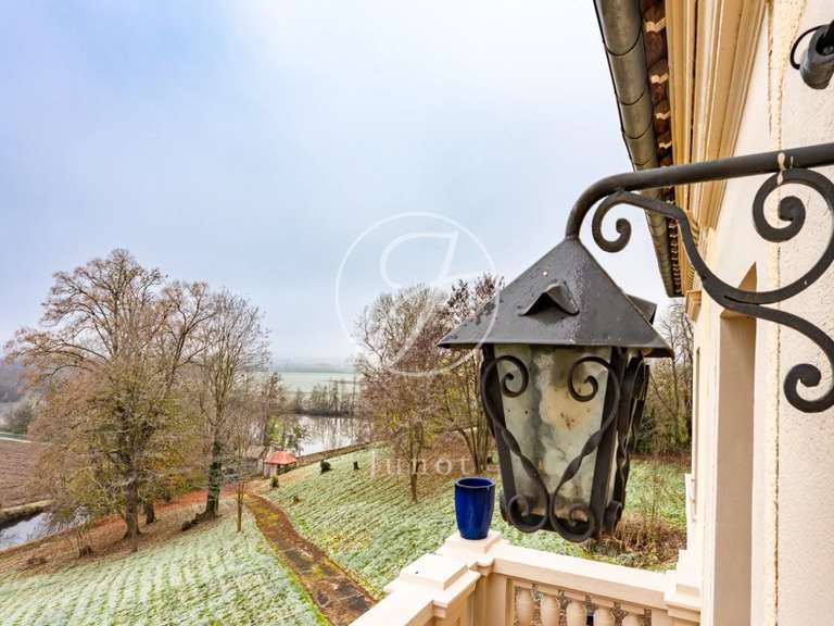 Manor Sens - 15 bedrooms - 946m²