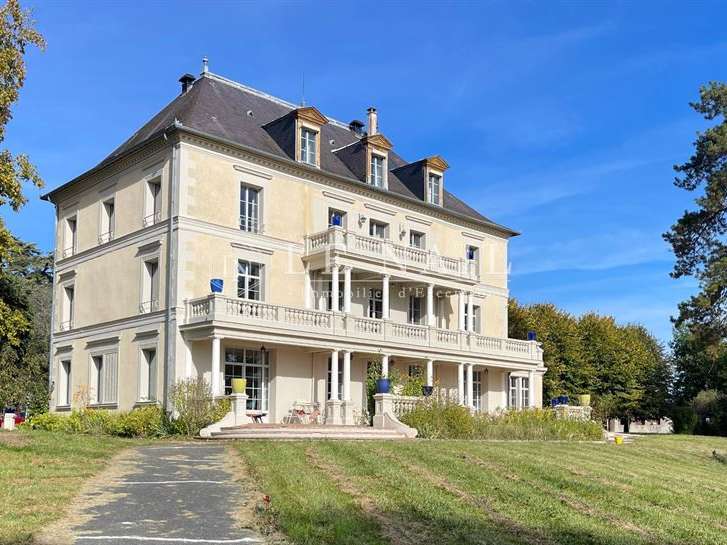 Manoir Sens - 15 chambres - 620m²