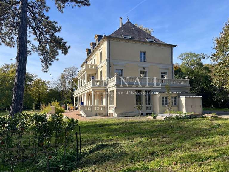 Manoir Sens - 15 chambres - 620m²