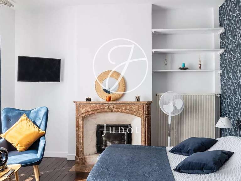 Manor Sens - 8 bedrooms - 960m²