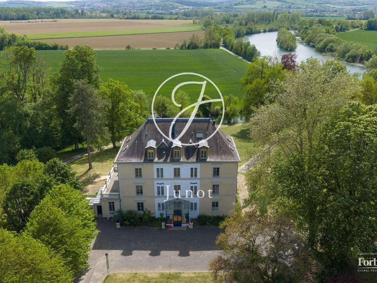 Manor Sens