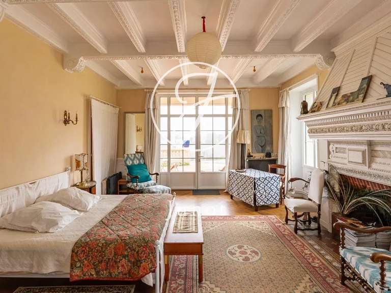 Manoir Sens - 15 chambres - 946m²