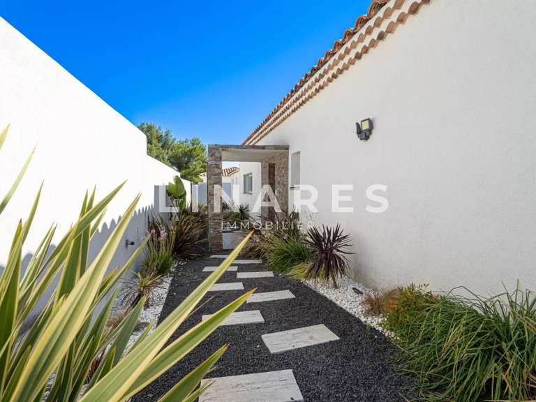 House Septèmes-les-Vallons - 4 bedrooms - 158m²