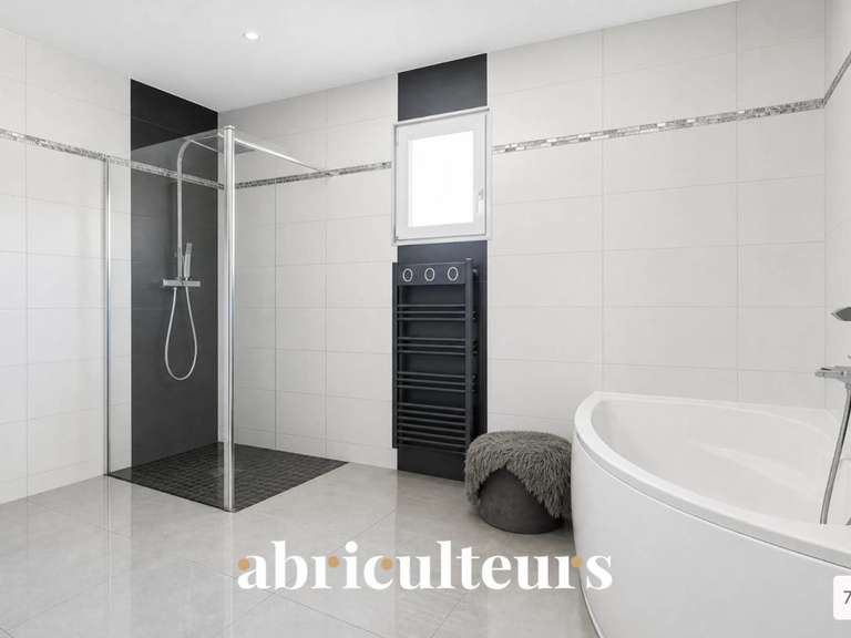 House Septèmes-les-Vallons - 4 bedrooms - 176m²