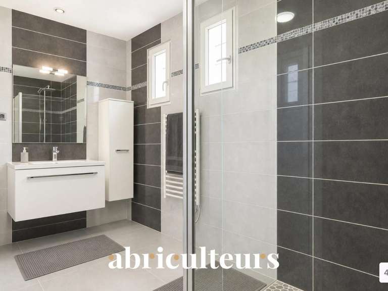 House Septèmes-les-Vallons - 4 bedrooms - 176m²