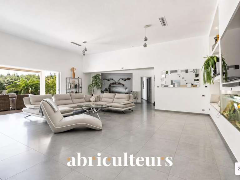 House Septèmes-les-Vallons - 4 bedrooms - 176m²