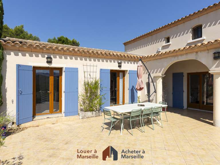 Villa Septèmes-les-Vallons - 4 bedrooms - 153m²