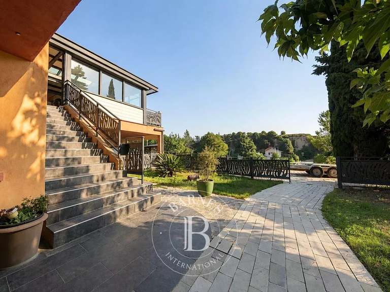 Villa Septèmes-les-Vallons - 7 chambres - 334m²
