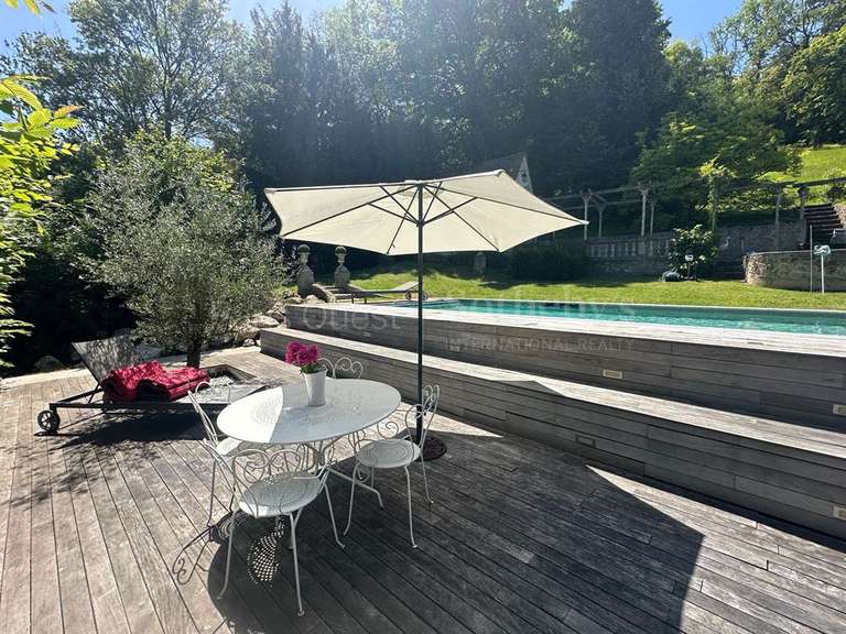 House Septeuil - 6 bedrooms - 370m²