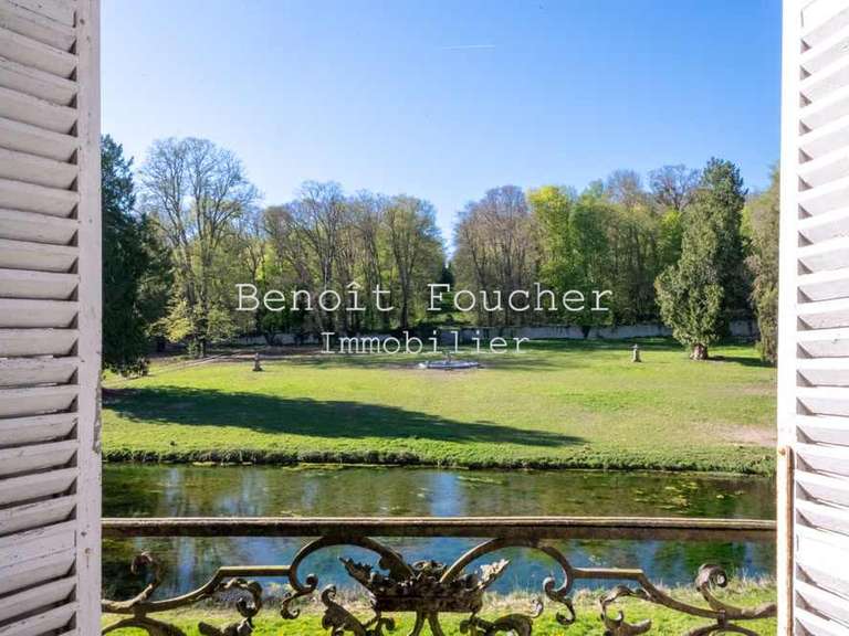 Castle Seraincourt - 12 bedrooms - 800m²