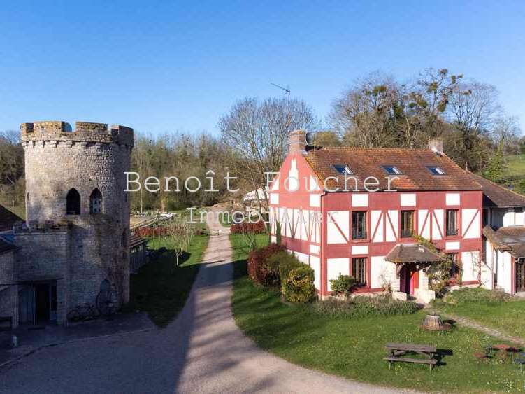 Castle Seraincourt - 12 bedrooms - 800m²
