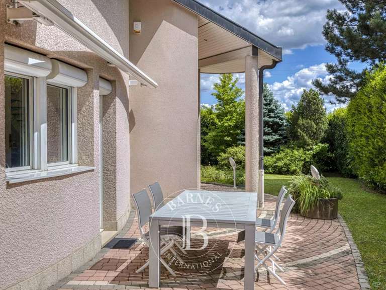 Maison Sergy - 2 chambres - 211m²