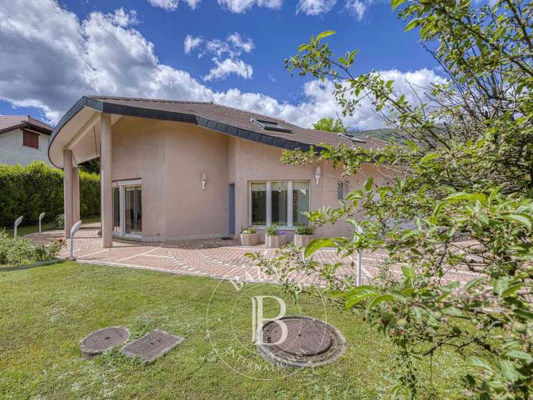 Maison Sergy - 2 chambres - 211m²