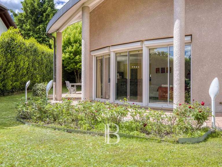 Maison Sergy - 2 chambres - 211m²