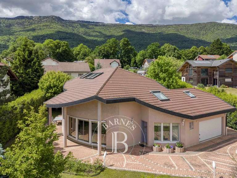 Maison Sergy - 4 chambres - 211m²