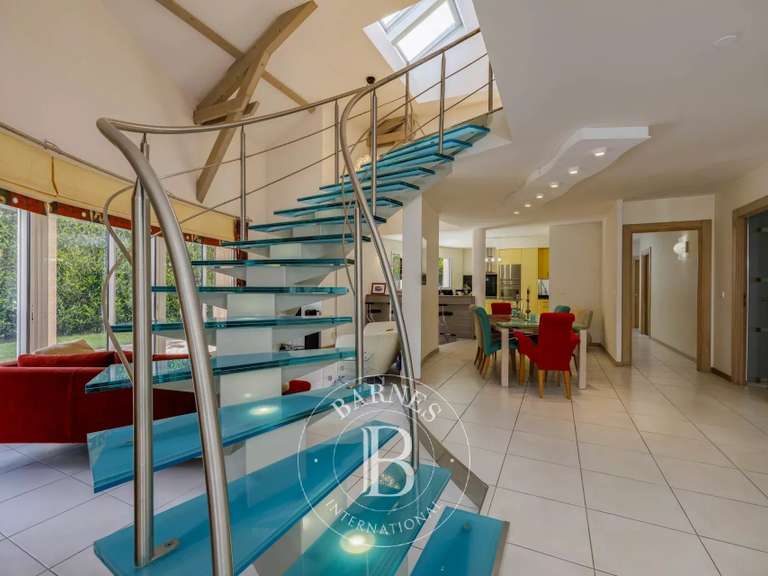Maison Sergy - 2 chambres - 211m²