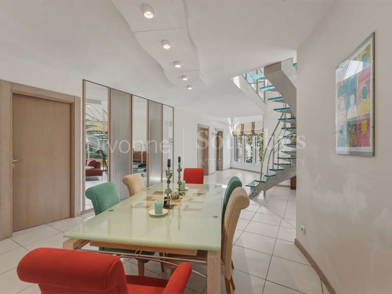 Maison Sergy - 4 chambres - 202m²