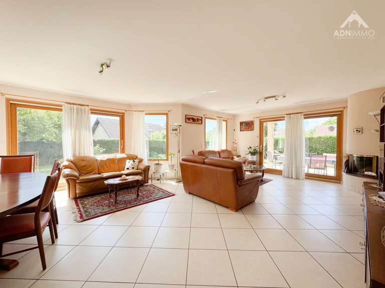 Maison Sergy - 5 chambres - 175m²