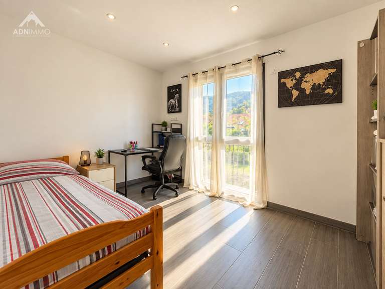 Maison Sergy - 5 chambres - 122m²
