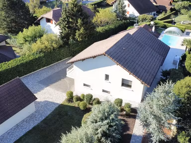Villa Sergy - 5 chambres - 230m²