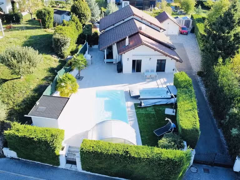 Villa Sergy - 5 chambres - 230m²